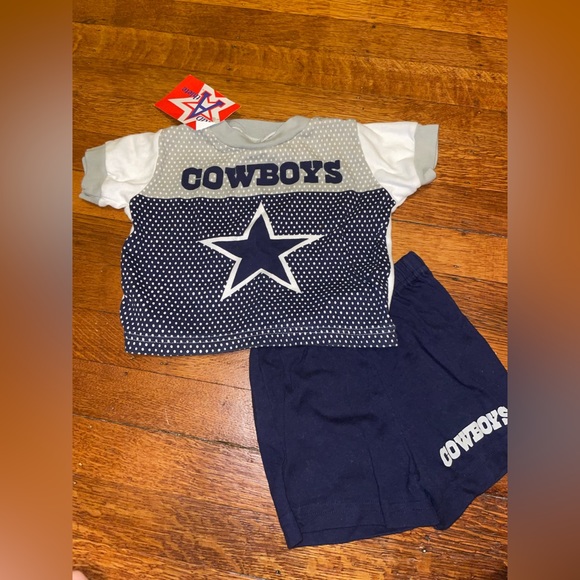 Nwt vintage retro Dallas Cowboys nfl 12 month top shirt and shorts outfit